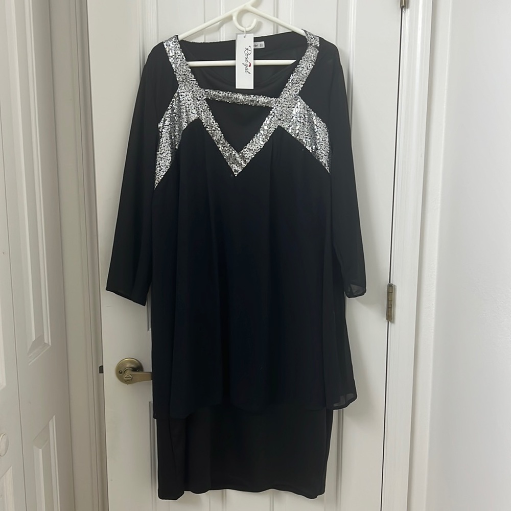 Rosegal Black with Silver Sequin Size 4X (US 22) Dress
